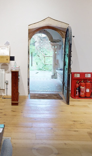 Step-free access at Stanton St Quintin